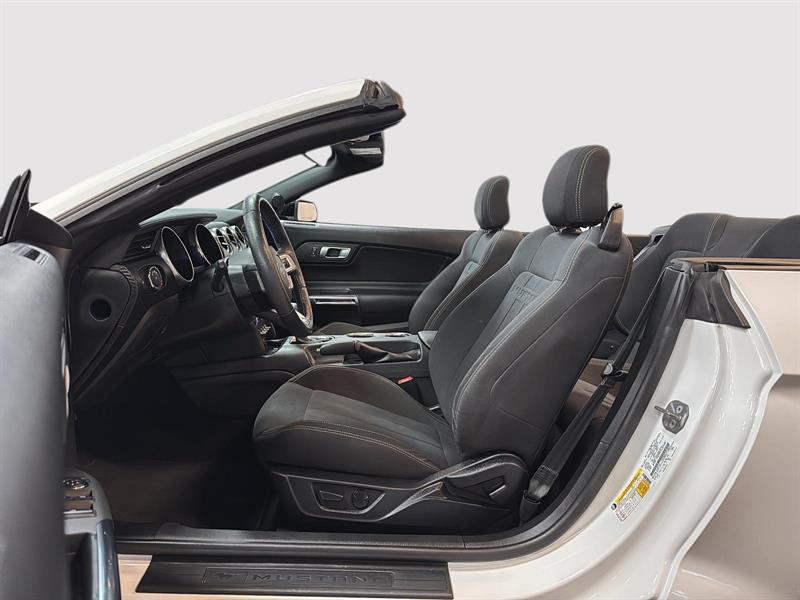 ford Mustang 2022 - 8