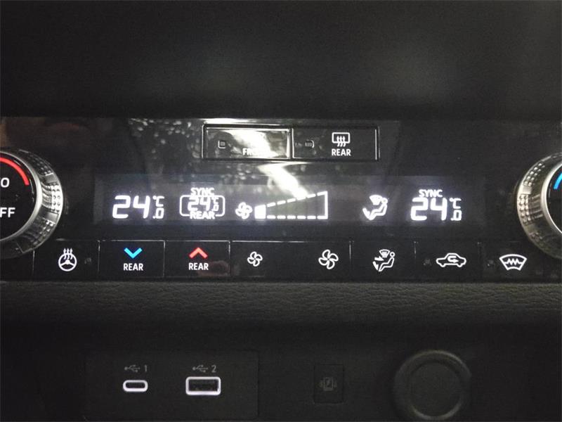 mitsubishi Outlander 2024 - 21