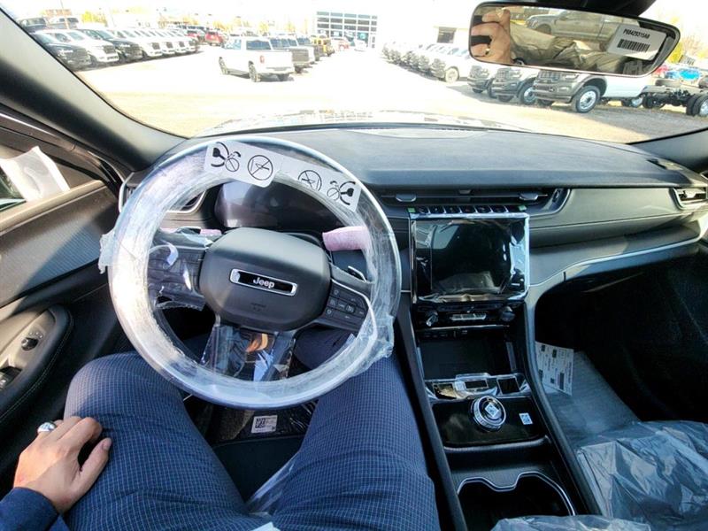 jeep Grand Cherokee 2025 - 15