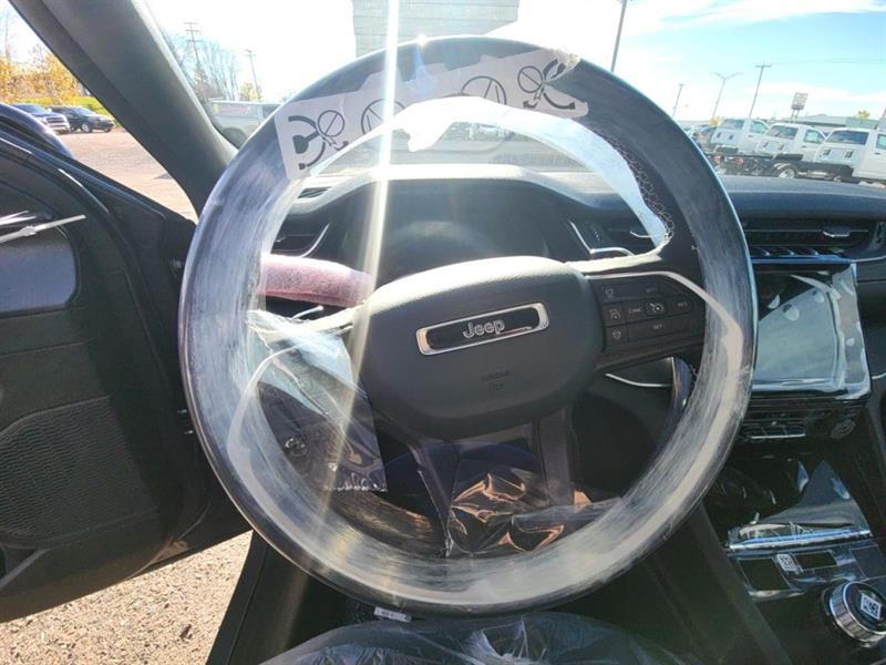 jeep Grand Cherokee 2025 - 11