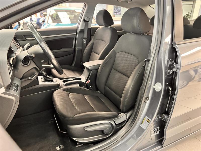 hyundai Elantra 2019 - 14