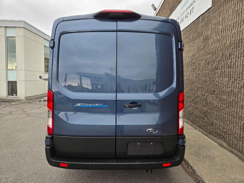 ford E-Transit Cargo Van 2023 - 4