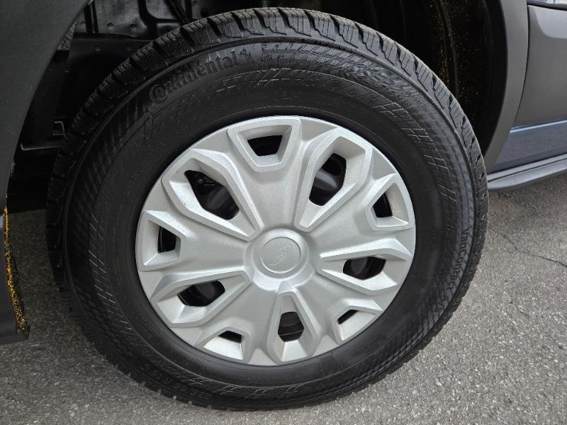 ford E-Transit Cargo Van 2023 - 12