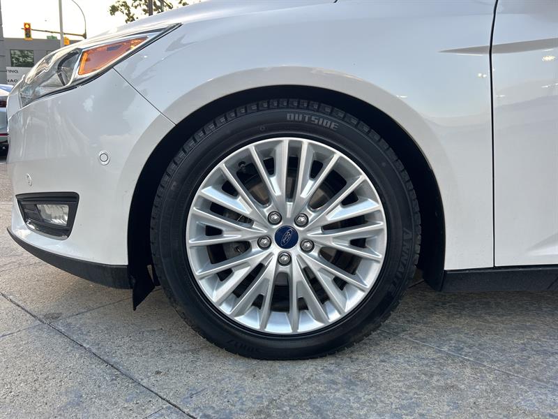 ford Focus 2015 - 20