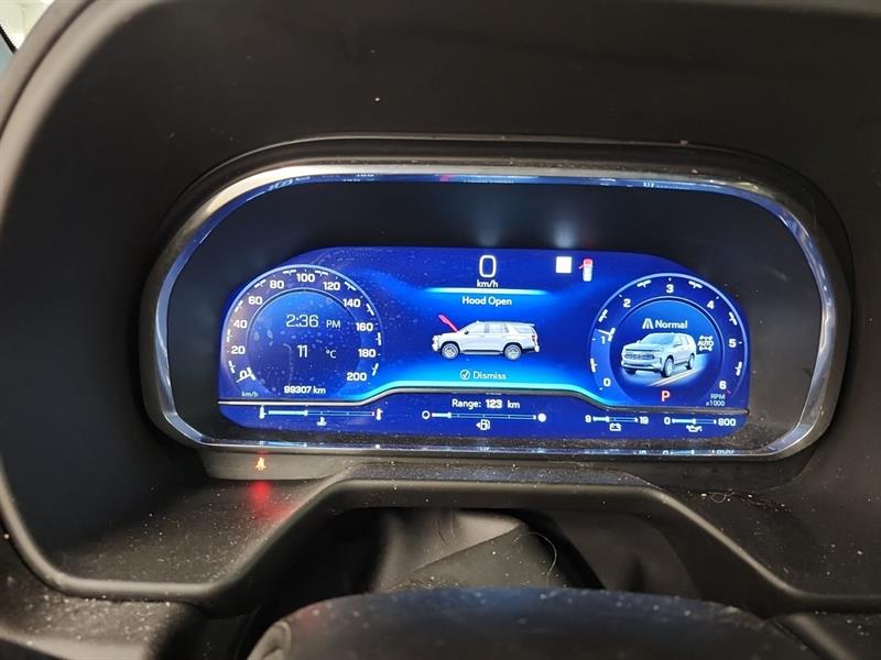 chevrolet Suburban 2022 - 13