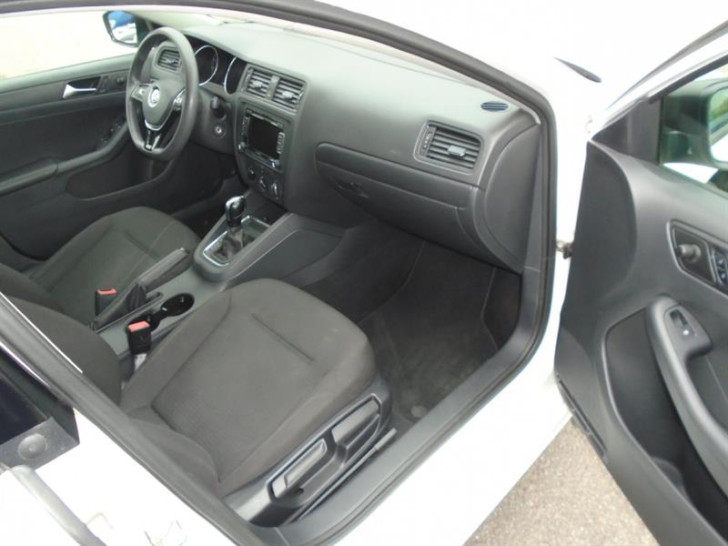 volkswagen Jetta 2015 - 11