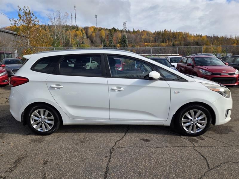 kia Rondo 2014 - 4