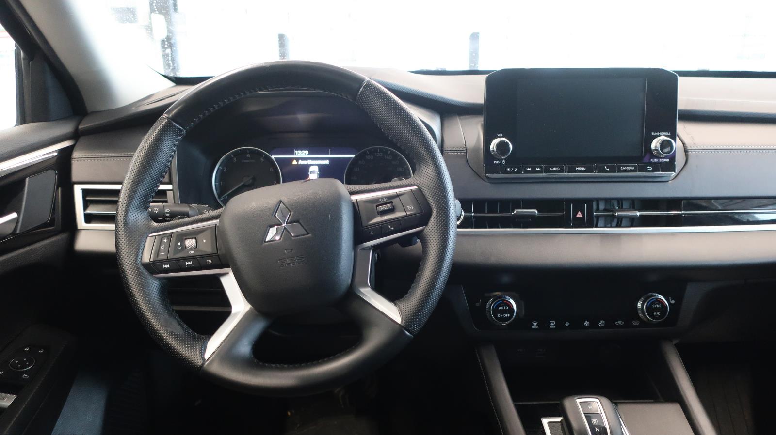 mitsubishi Outlander 2024 - 8