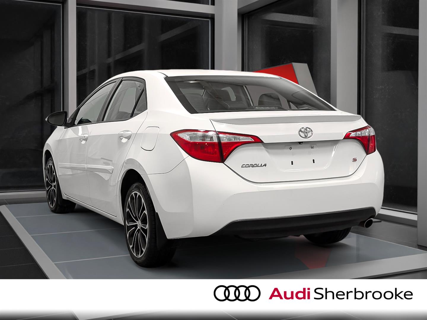 toyota Corolla 2015 - 4