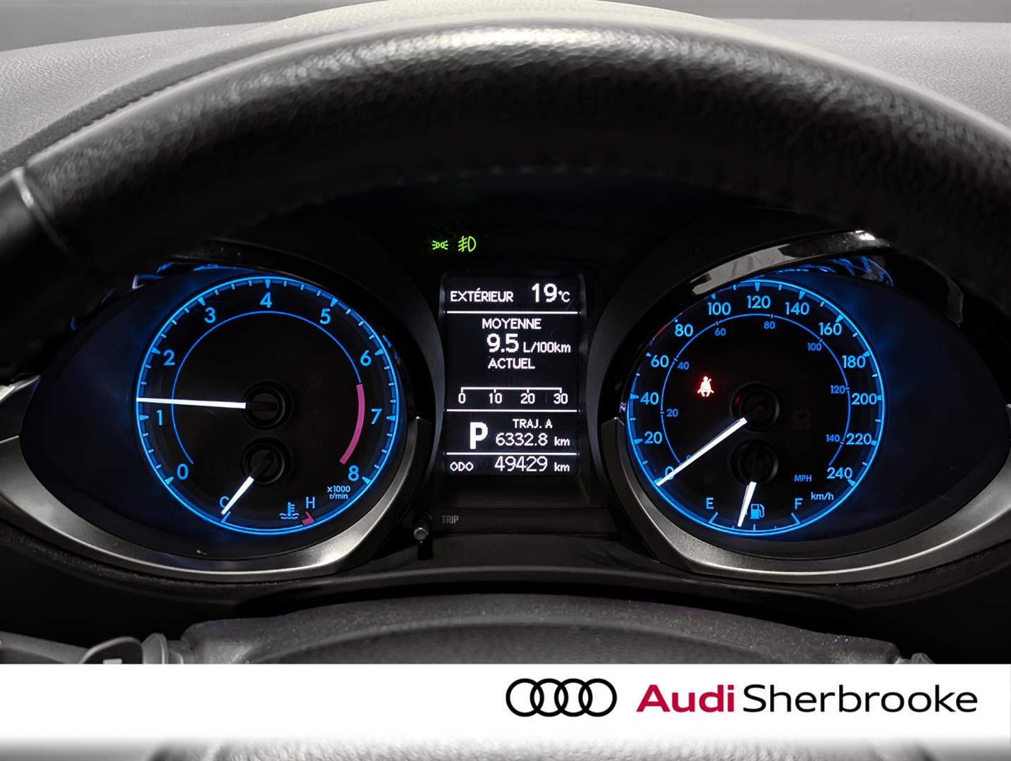 toyota Corolla 2015 - 24