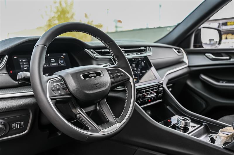 jeep Grand Cherokee 2025 - 11