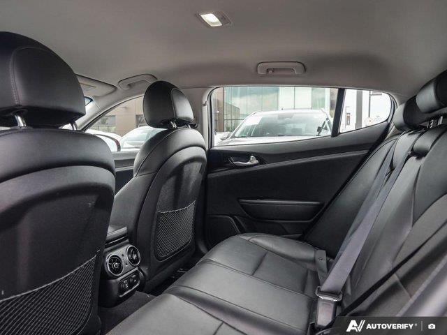 kia Stinger 2019 - 24