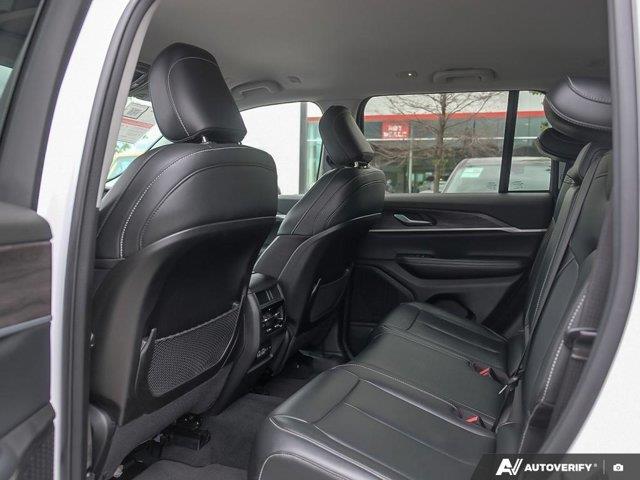 jeep Grand Cherokee 2023 - 26