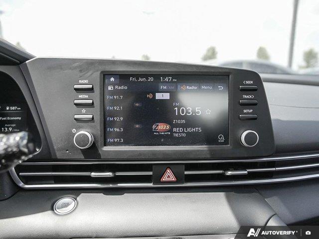 hyundai Elantra 2022 - 24