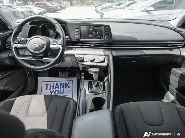 hyundai Elantra 2022 - 28