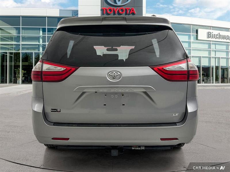 toyota Sienna 2017 - 7