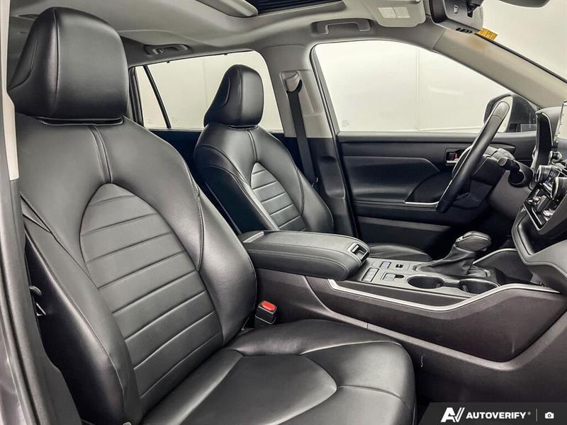 toyota Highlander 2021 - 24