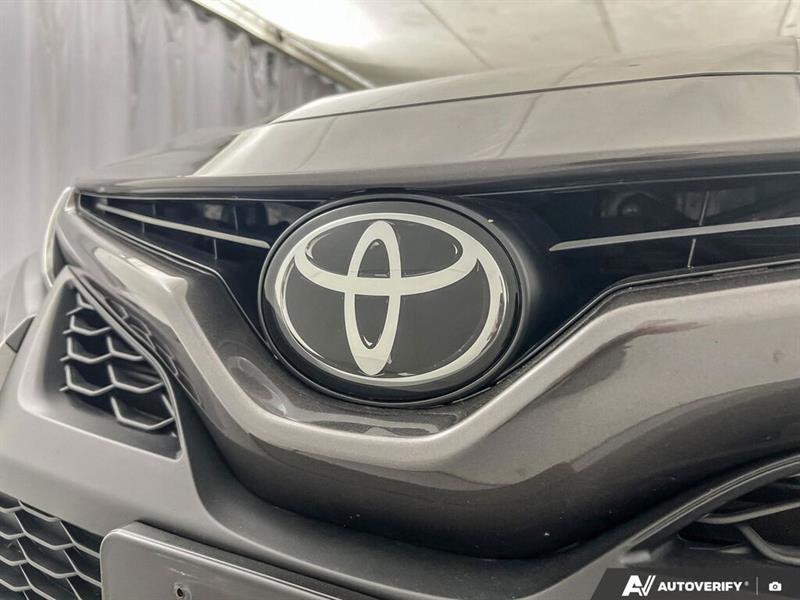 toyota Camry 2021 - 11