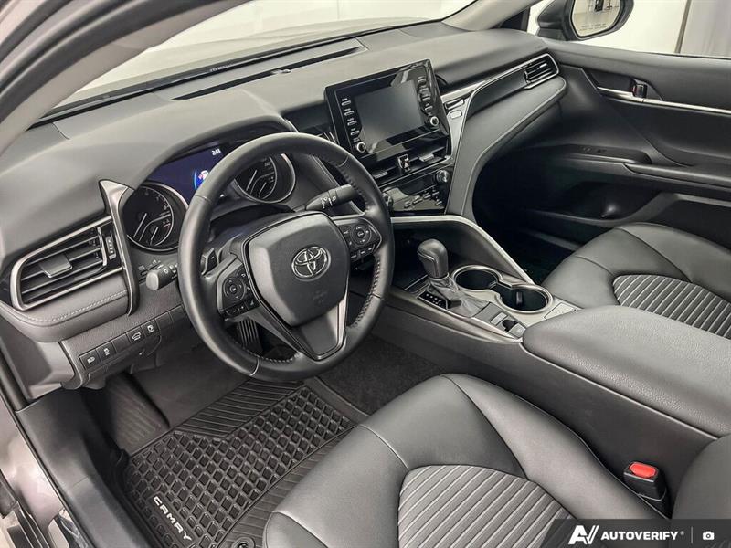 toyota Camry 2021 - 15