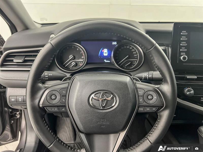 toyota Camry 2021 - 16