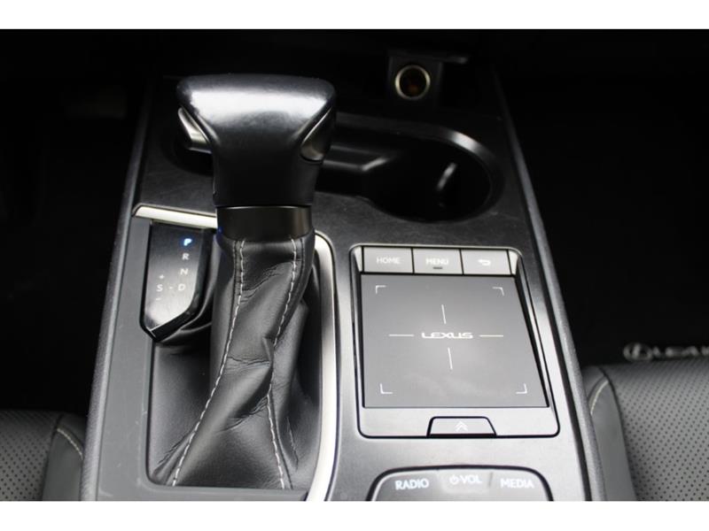 lexus UX 250H 2021 - 15