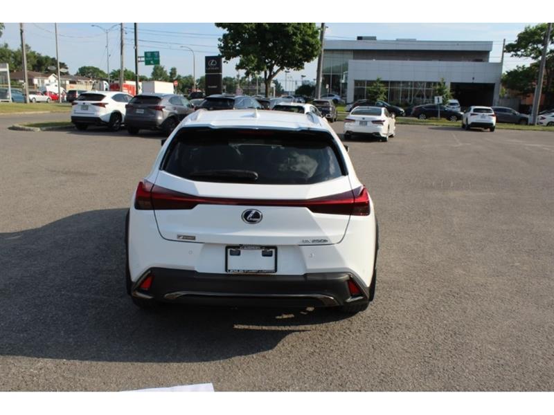 lexus UX 250H 2020 - 8