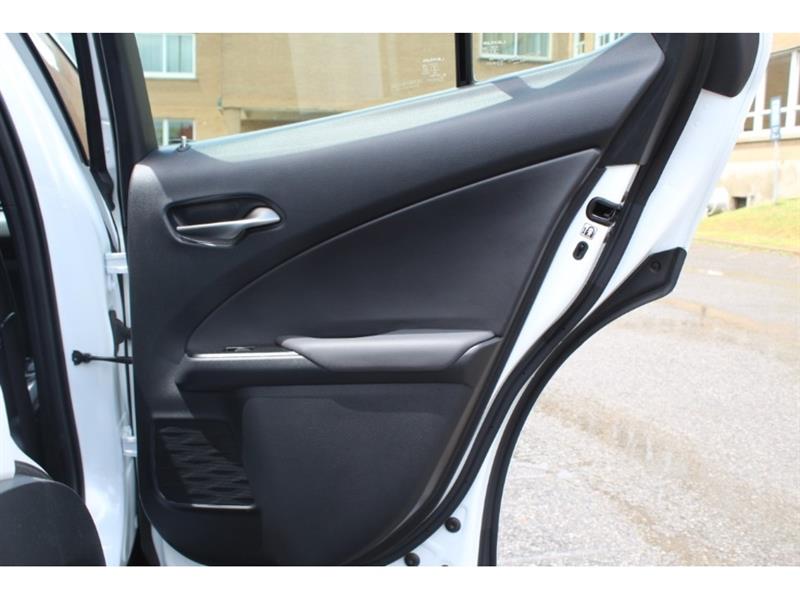 lexus UX 250H 2020 - 23