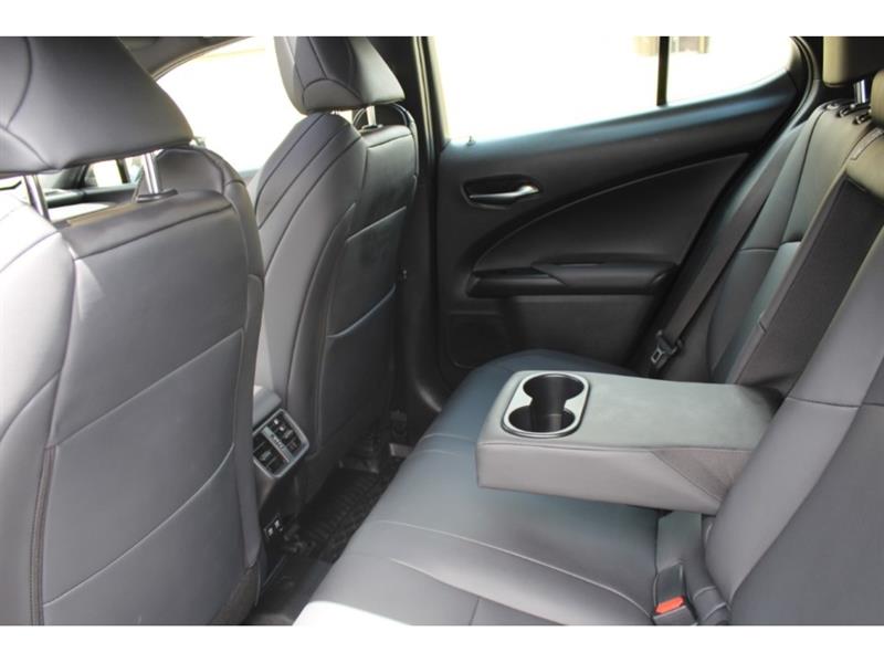 lexus UX 250H 2020 - 31