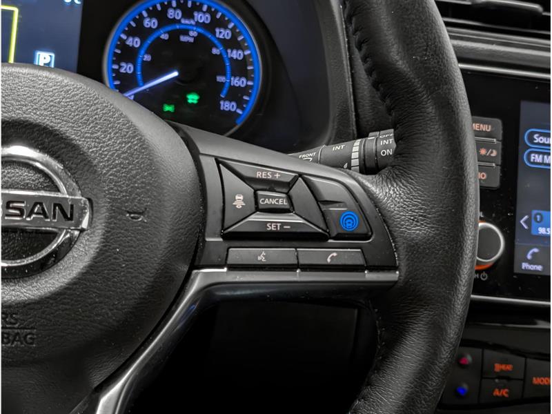 nissan LEAF 2022 - 12