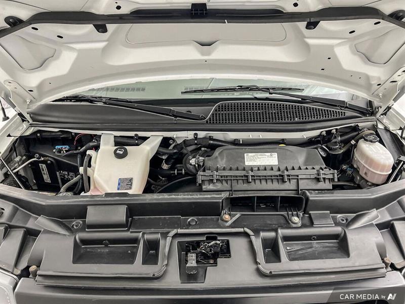 gmc Savana Cargo Van 2021 - 11