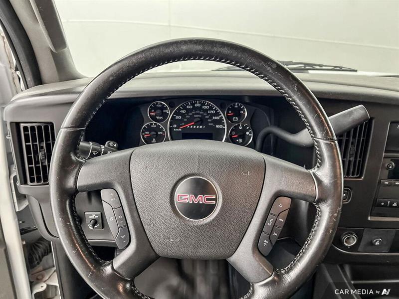 gmc Savana Cargo Van 2021 - 15