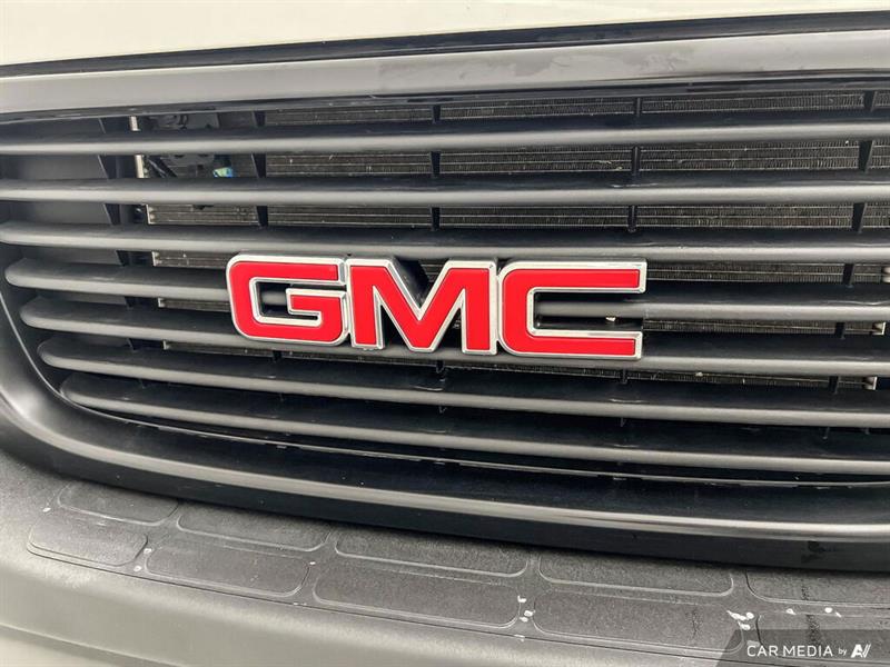 gmc Savana Cargo Van 2023 - 10