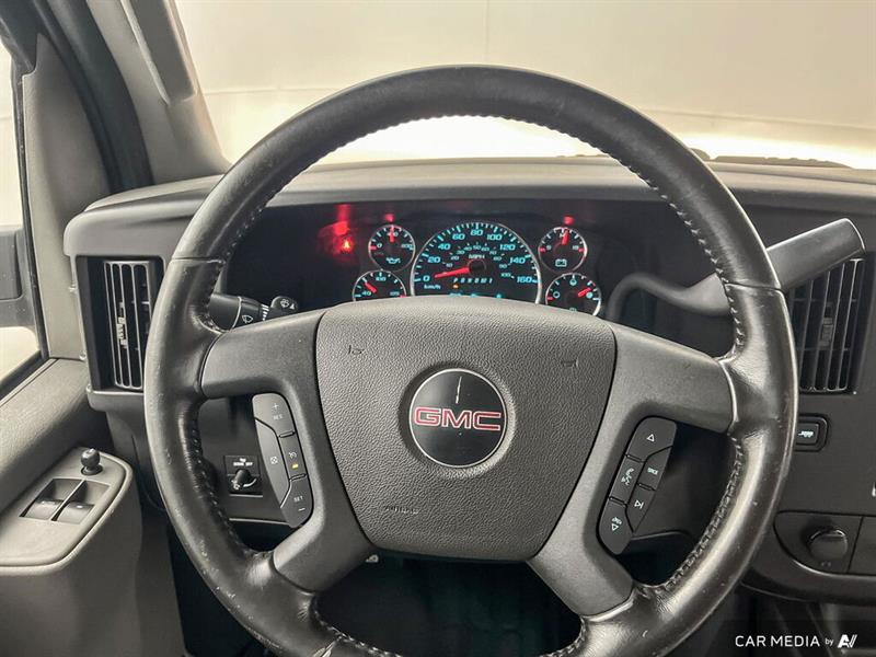 gmc Savana Cargo Van 2023 - 15