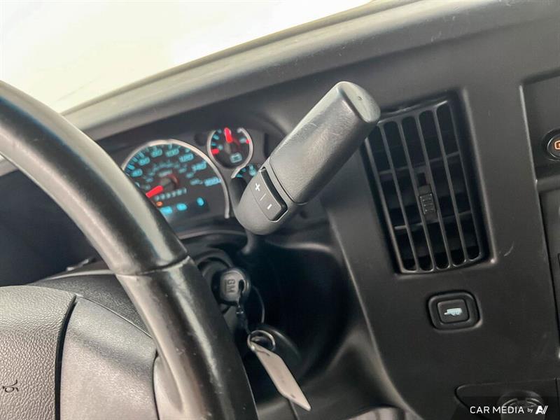 gmc Savana Cargo Van 2023 - 19