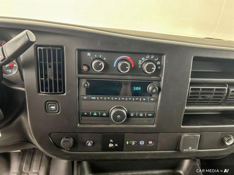 gmc Savana Cargo Van 2023 - 20