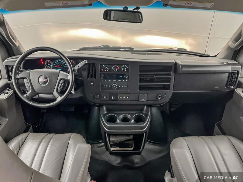 gmc Savana Cargo Van 2023 - 25