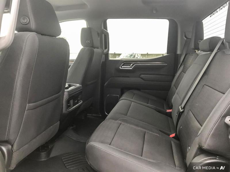 chevrolet Silverado 1500 2024 - 23