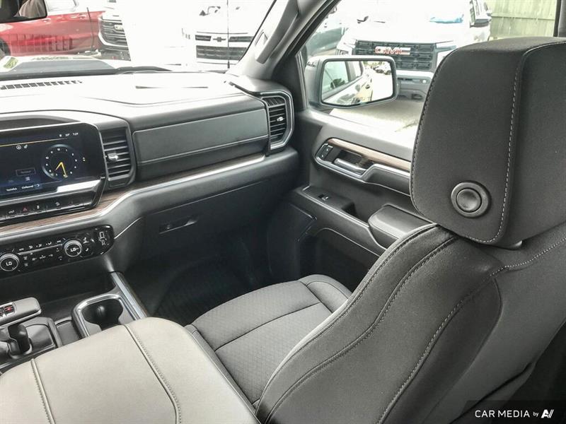 chevrolet Silverado 1500 2024 - 25