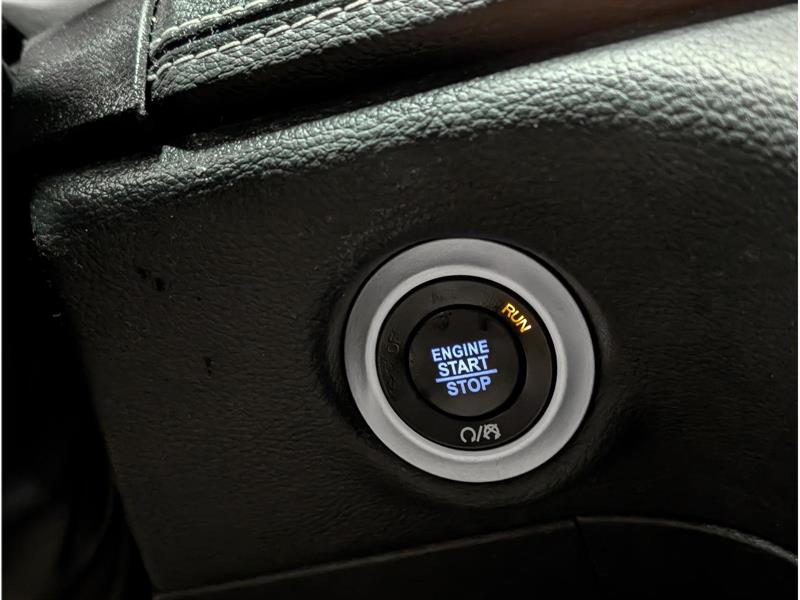 chrysler Pacifica Hybrid Limited 2022 - 13