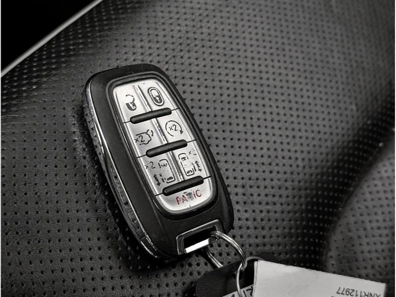 chrysler Pacifica Hybrid Limited 2022 - 19