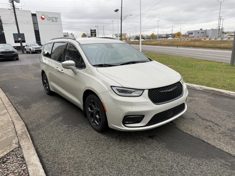 chrysler Pacifica Hybrid Touring L 2021 - 3