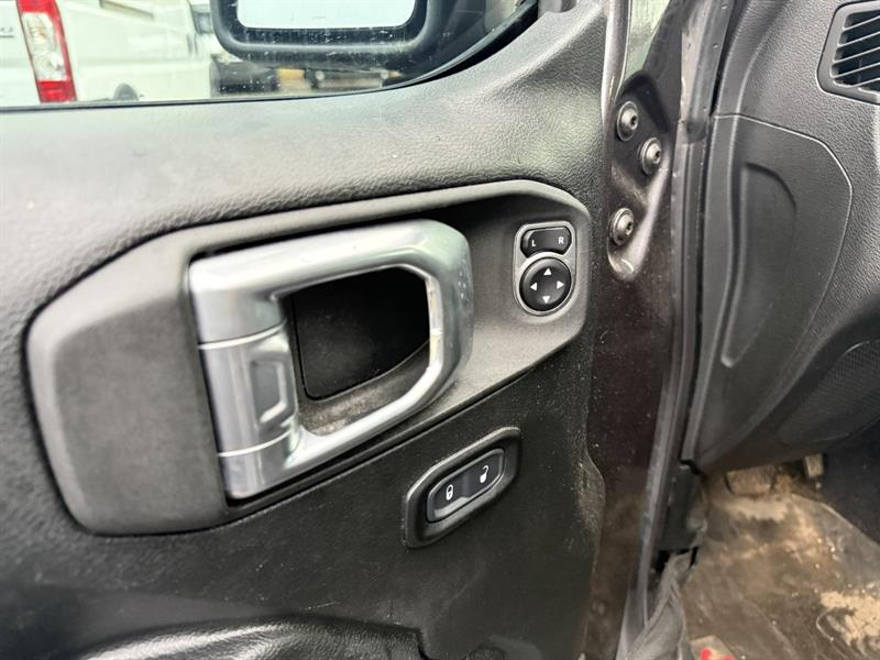 jeep Wrangler 2021 - 11