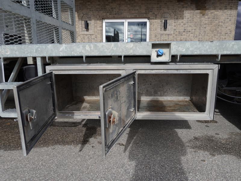 ford F-550 2017 - 44