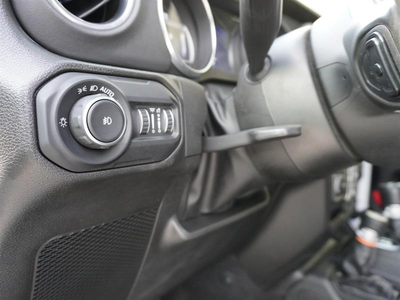 jeep Wrangler 2021 - 28