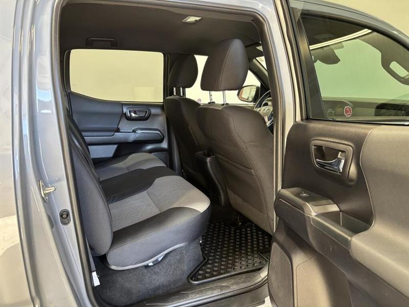 toyota Tacoma 2020 - 15