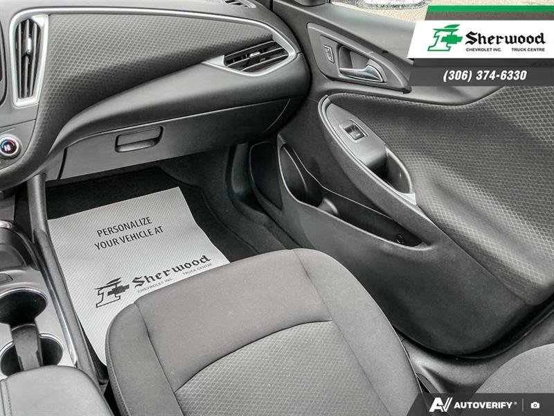 chevrolet Malibu 2023 - 25