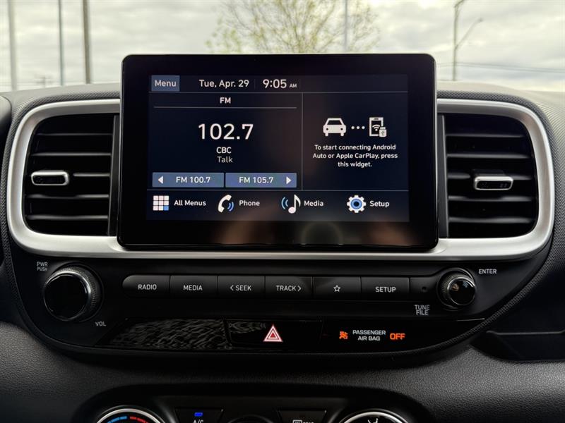 hyundai Venue 2023 - 25