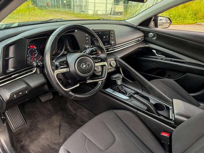 hyundai Elantra 2022 - 18