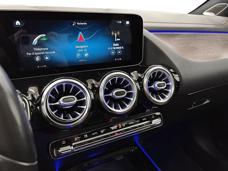 mercedes-benz GLA 2021 - 15