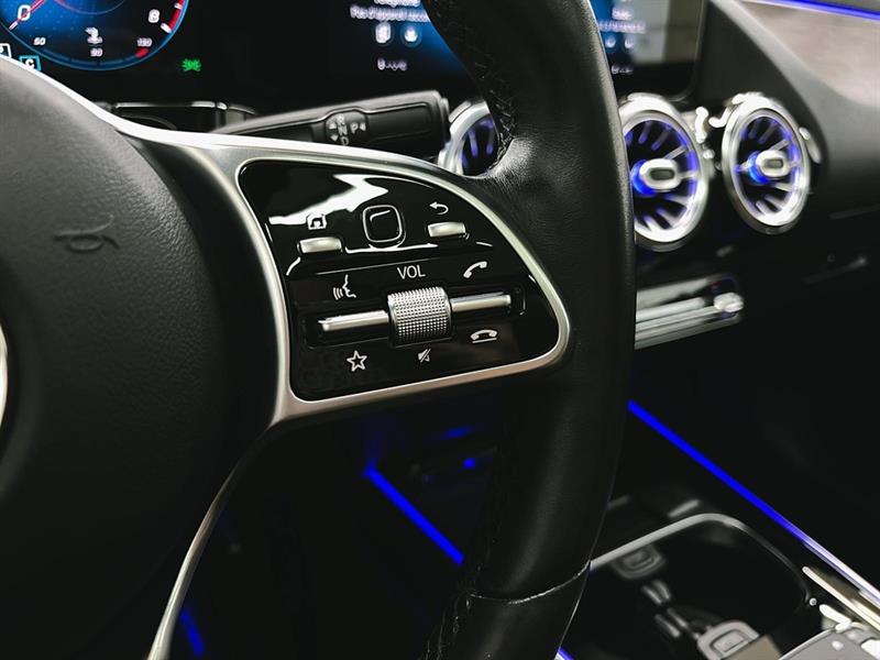 mercedes-benz GLA 2021 - 21